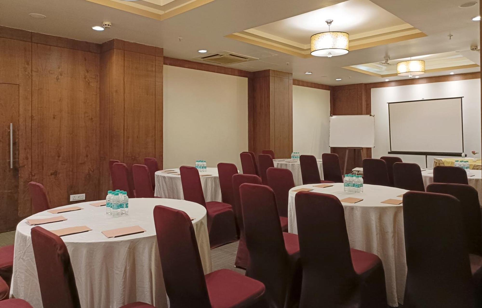 Hotel Vesta International Dźajpur Zewnętrze zdjęcie