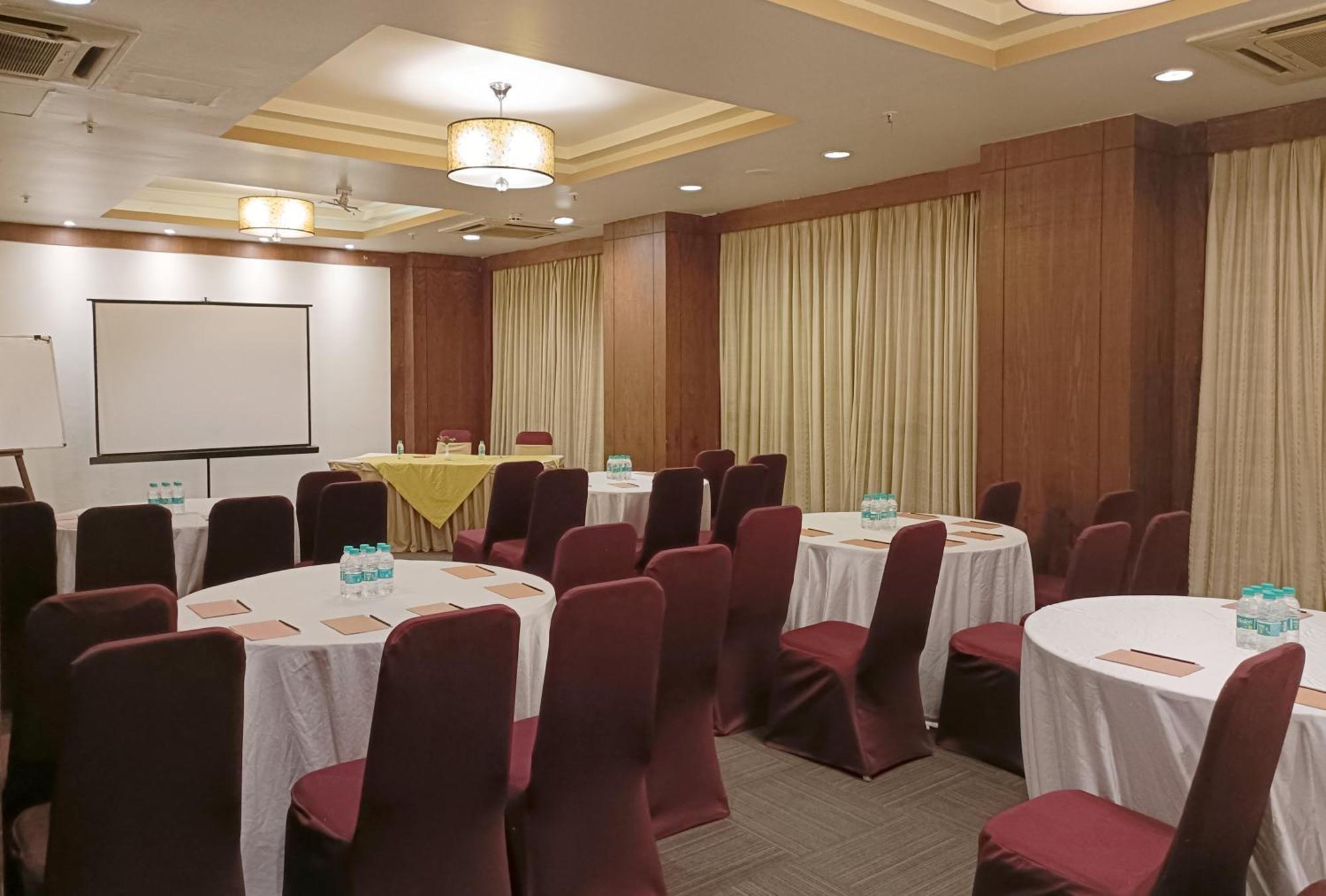Hotel Vesta International Dźajpur Zewnętrze zdjęcie