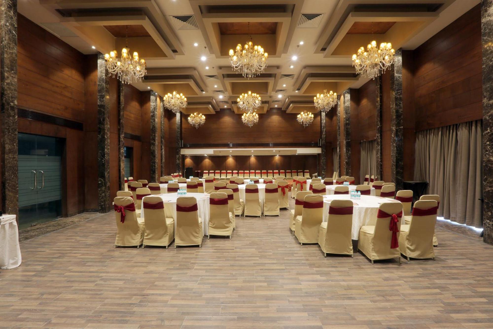 Hotel Vesta International Dźajpur Zewnętrze zdjęcie