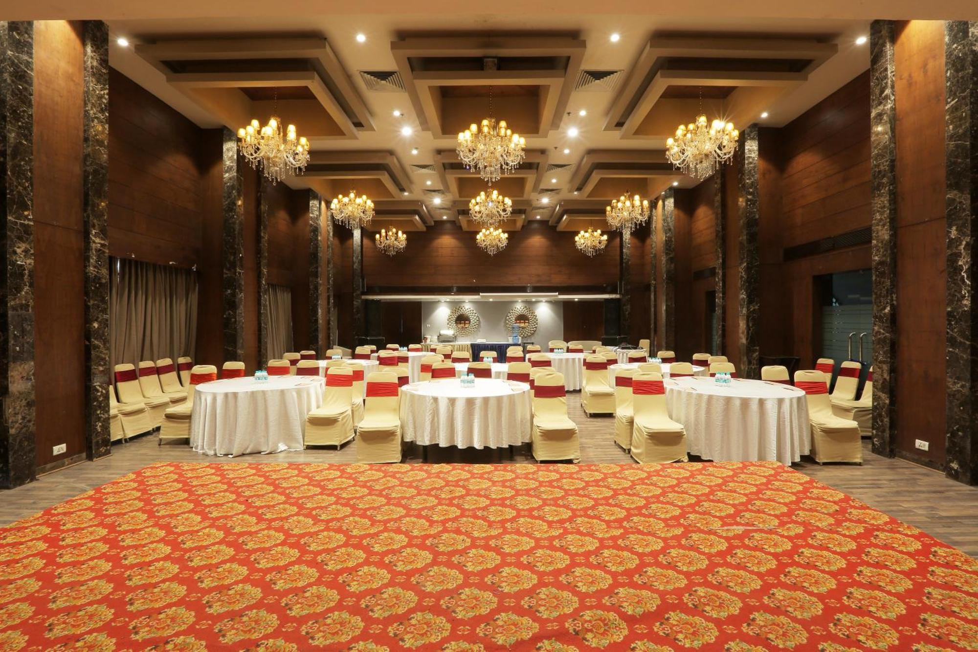 Hotel Vesta International Dźajpur Zewnętrze zdjęcie