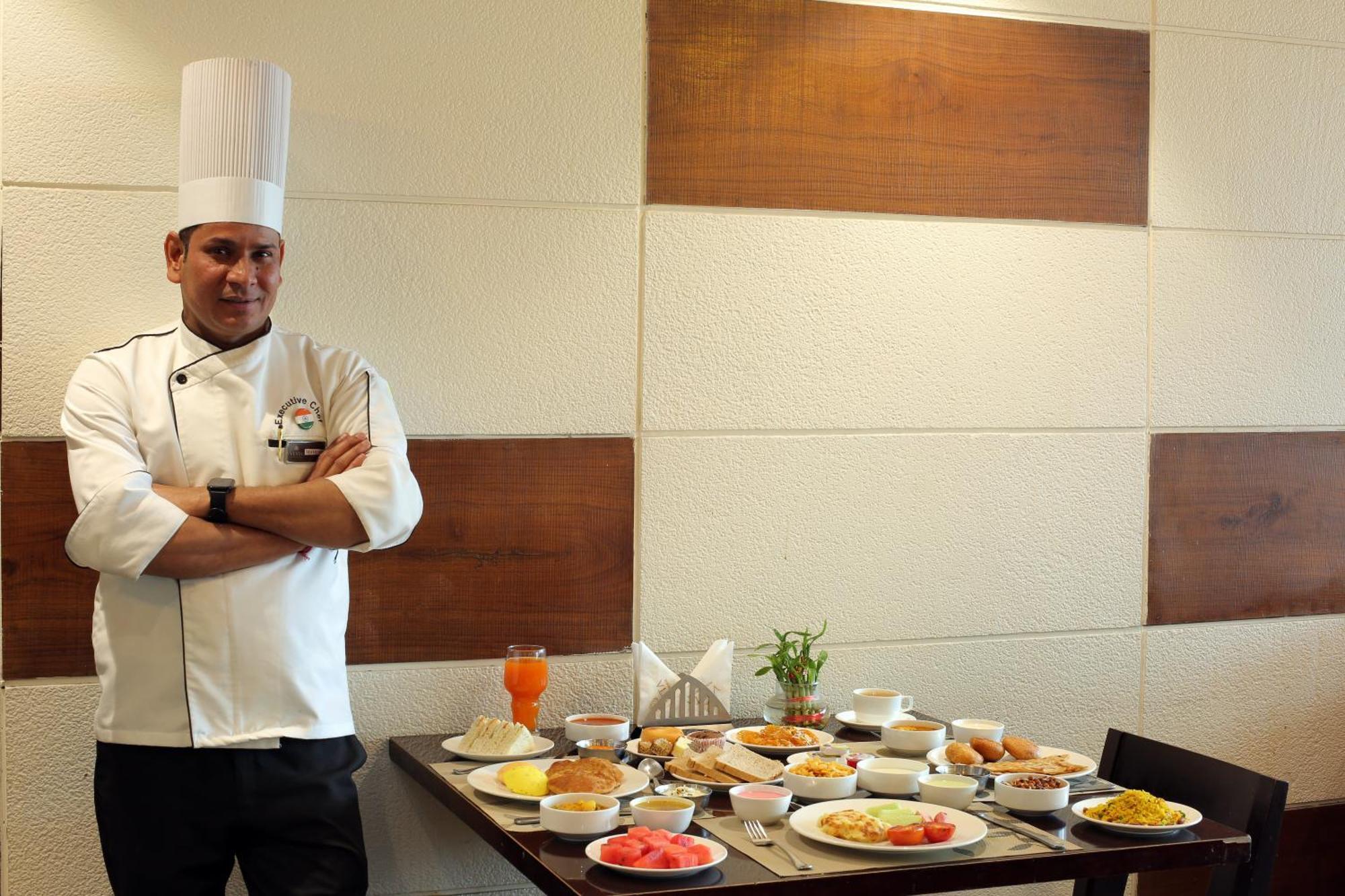 Hotel Vesta International Dźajpur Zewnętrze zdjęcie