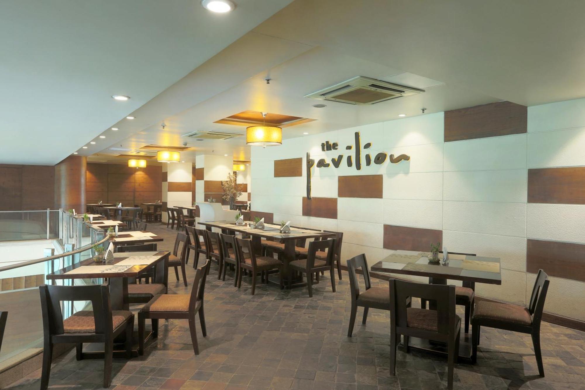 Hotel Vesta International Dźajpur Zewnętrze zdjęcie