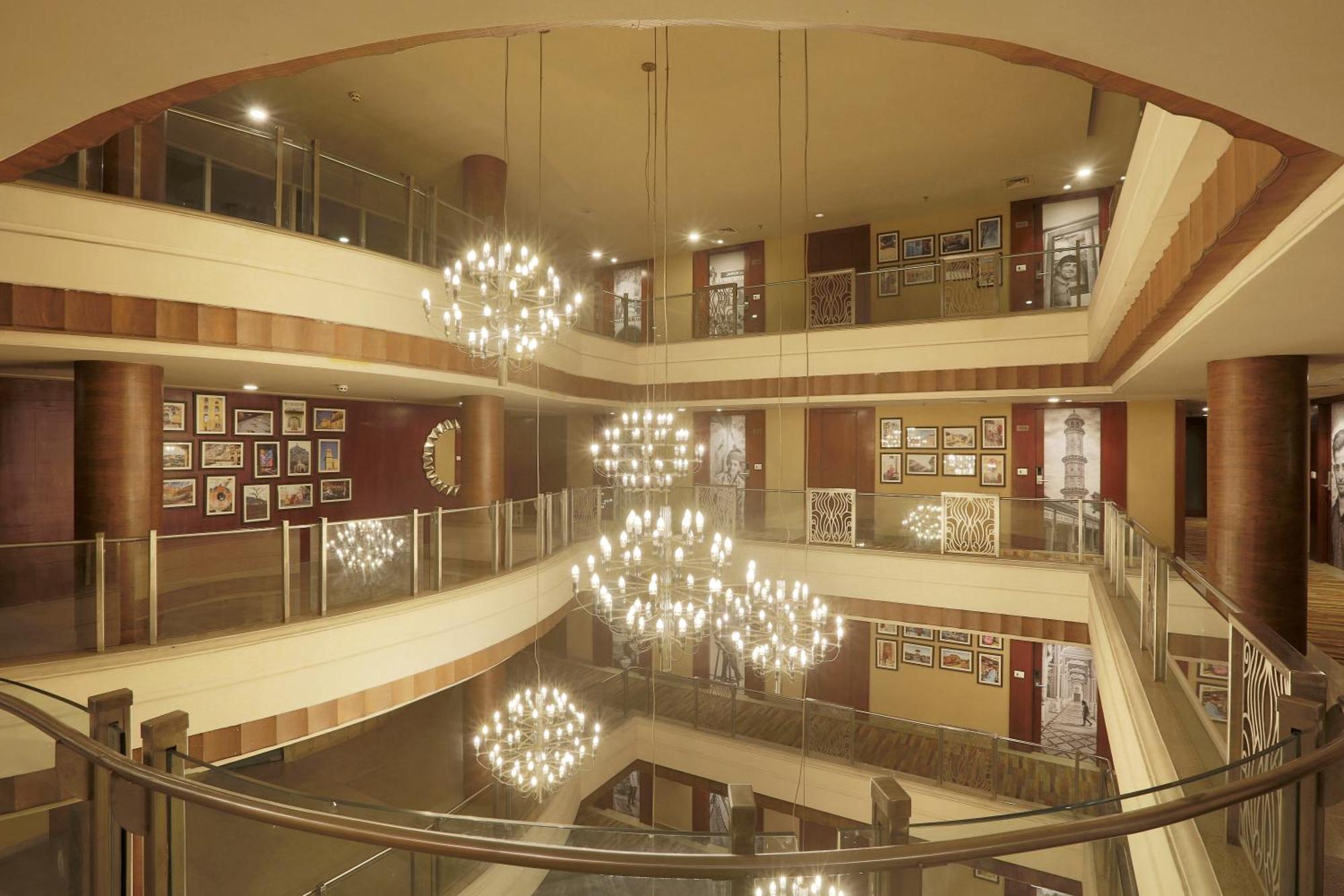 Hotel Vesta International Dźajpur Zewnętrze zdjęcie