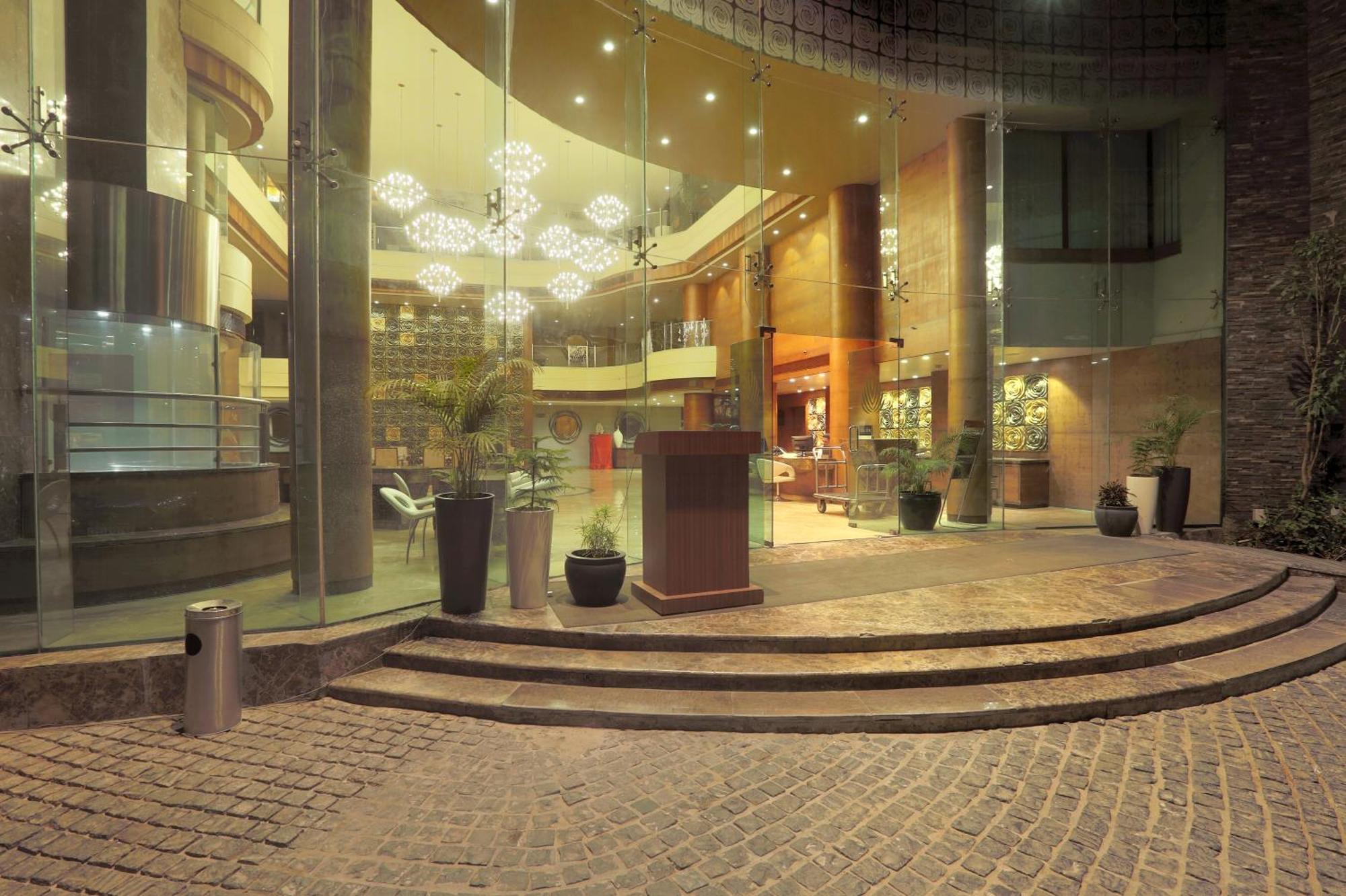 Hotel Vesta International Dźajpur Zewnętrze zdjęcie