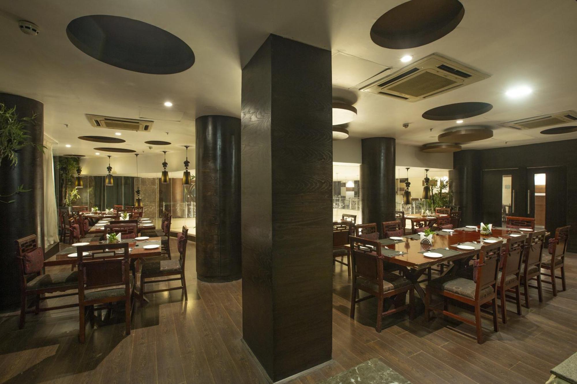 Hotel Vesta International Dźajpur Zewnętrze zdjęcie