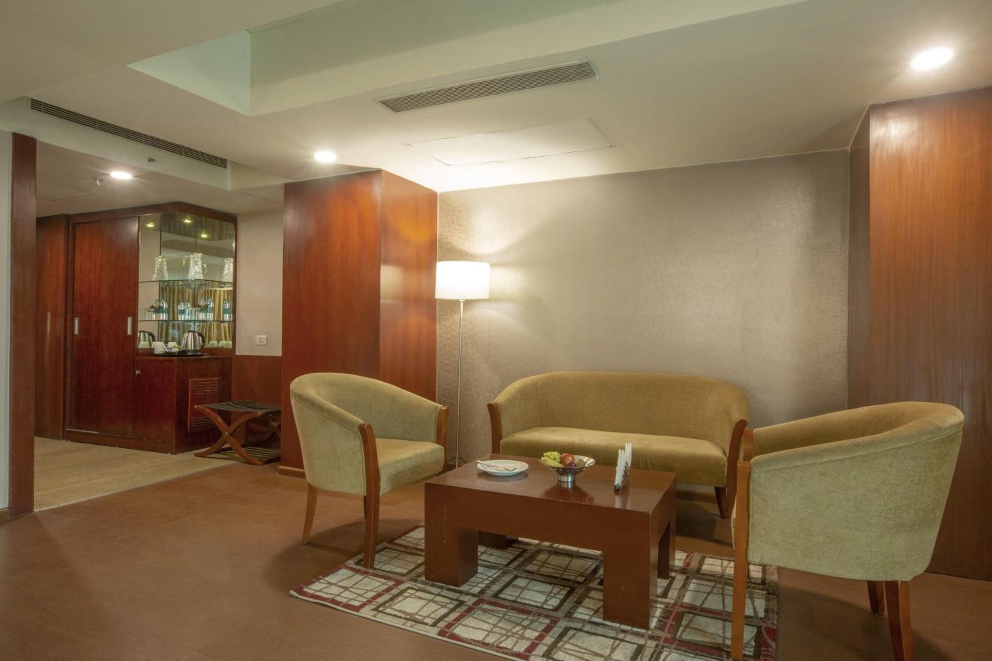 Hotel Vesta International Dźajpur Zewnętrze zdjęcie